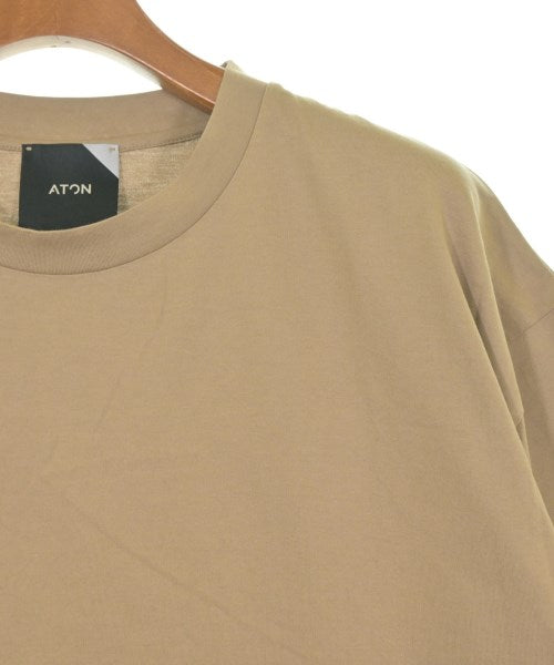 ATON เสื้อยืด/เสื้อท็อปส์