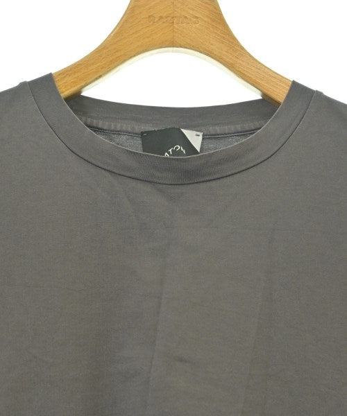 ATON เสื้อยืด/เสื้อท็อปส์