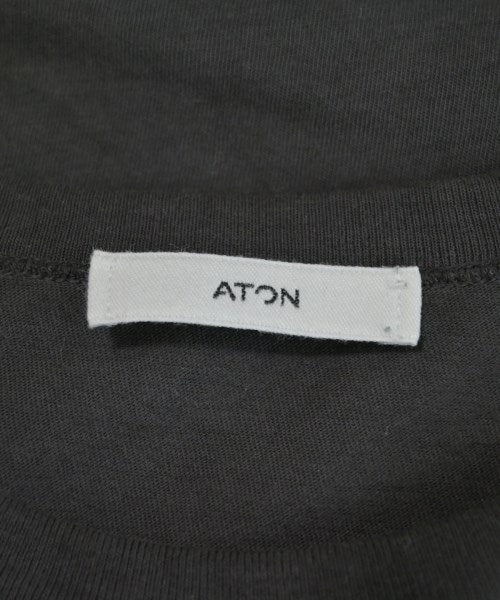 ATON เสื้อยืด/เสื้อท็อปส์