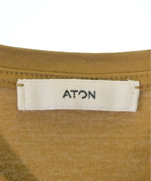 ATON เสื้อยืด/เสื้อท็อปส์