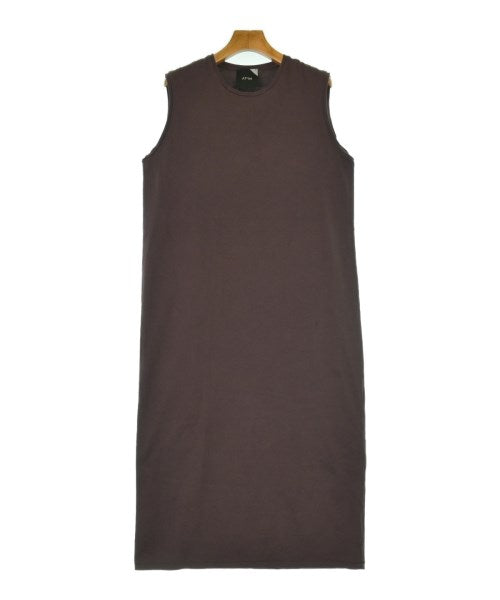 ATON ชุดเดรส