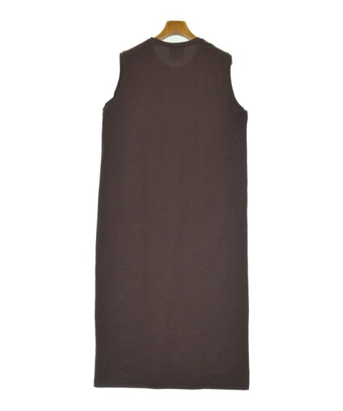 ATON ชุดเดรส