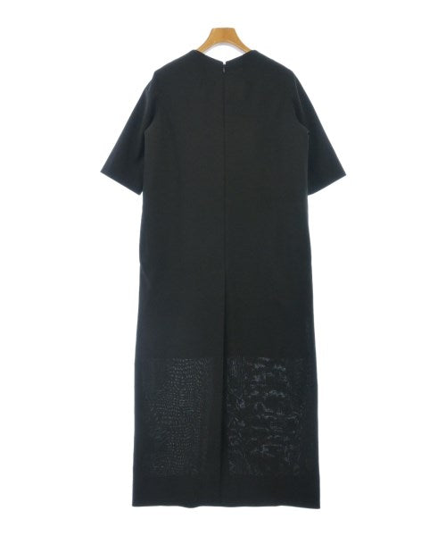 ATON ชุดเดรส