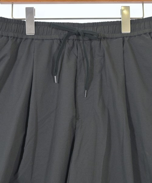 ATON กางเกงขาสั้น