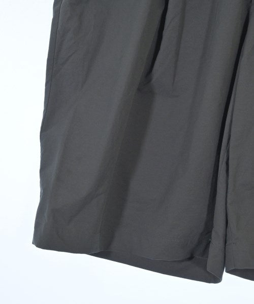 ATON กางเกงขาสั้น