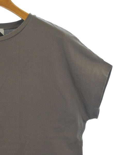 ATON เสื้อยืด/เสื้อท็อปส์