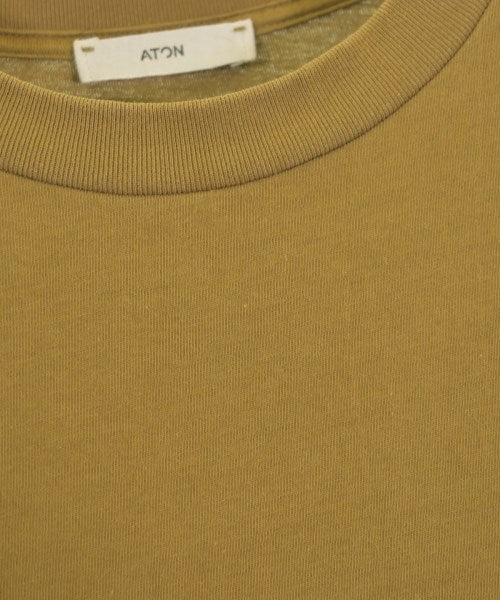 ATON เสื้อยืด/เสื้อท็อปส์