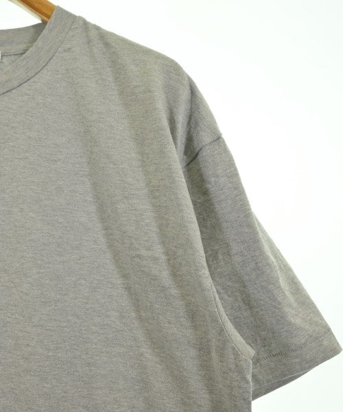 ATON เสื้อยืด/เสื้อท็อปส์