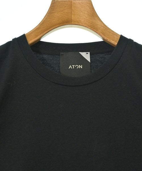 ATON เสื้อยืด/เสื้อท็อปส์