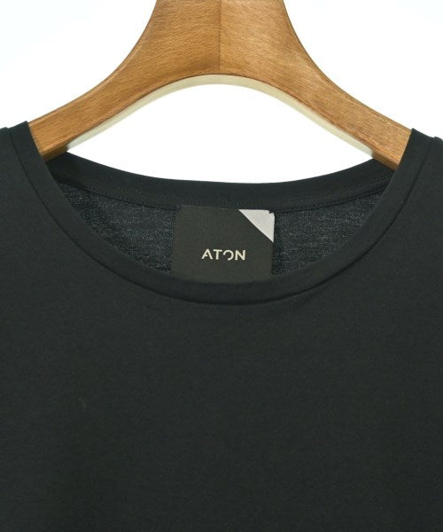 ATON เสื้อยืด/เสื้อท็อปส์