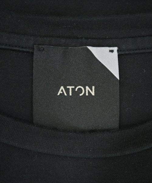 ATON เสื้อยืด/เสื้อท็อปส์