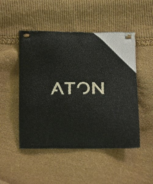 ATON เสื้อยืด/เสื้อท็อปส์
