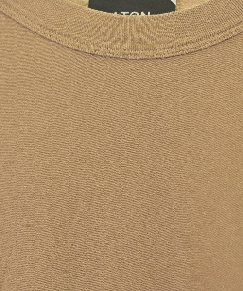 ATON เสื้อยืด/เสื้อท็อปส์