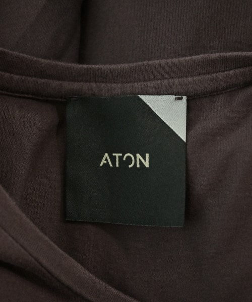 ATON เสื้อยืด/เสื้อท็อปส์