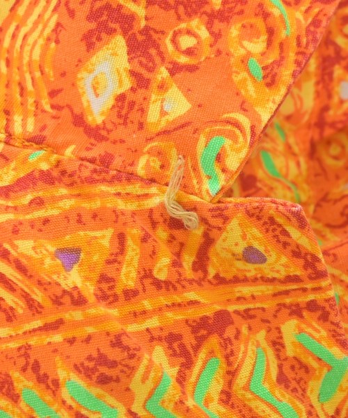 Lightning Bolt เสื้อลำลอง