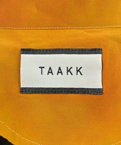 Taakk เสื้อลำลอง