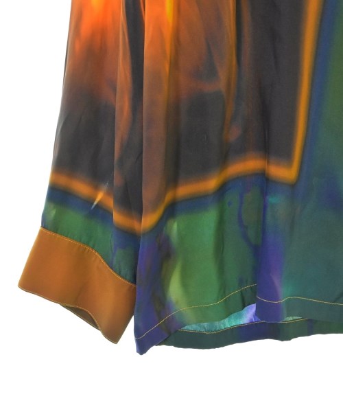 Taakk เสื้อลำลอง