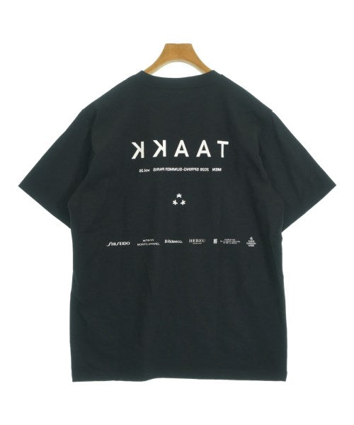 Taakk เสื้อยืด/เสื้อท็อปส์