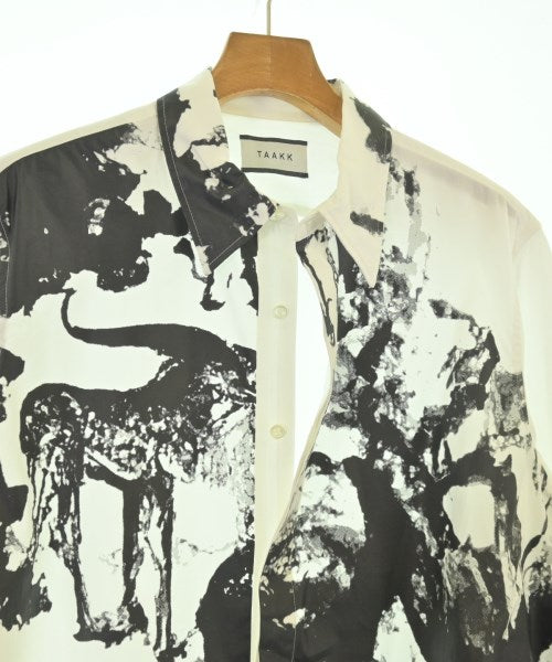 Taakk เสื้อลำลอง