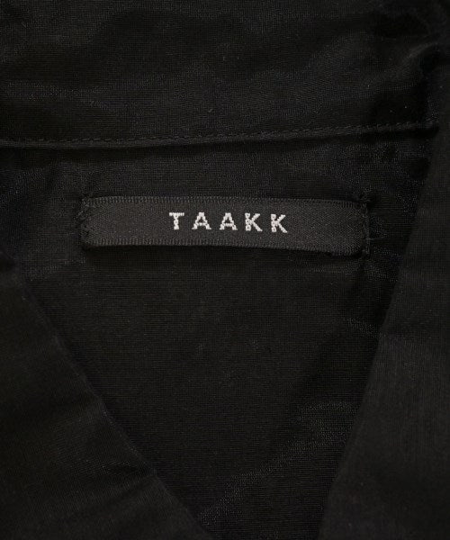 Taakk เสื้อลำลอง
