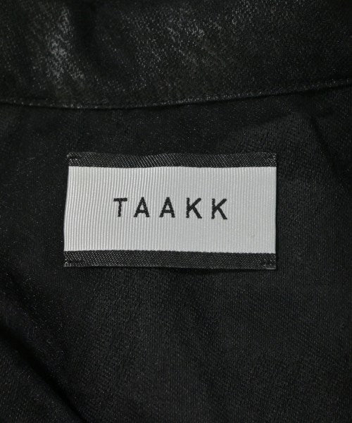 Taakk เสื้อลำลอง