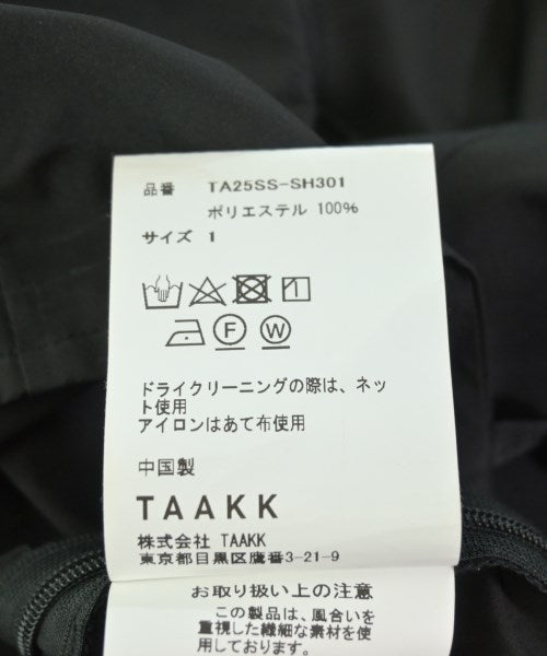Taakk เสื้อสตรี