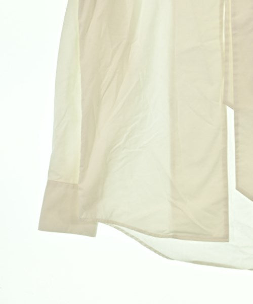 Taakk เสื้อลำลอง