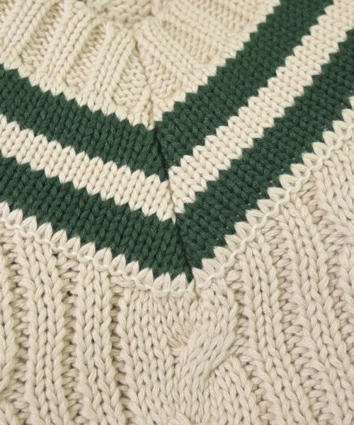 URU เสื้อกันหนาว