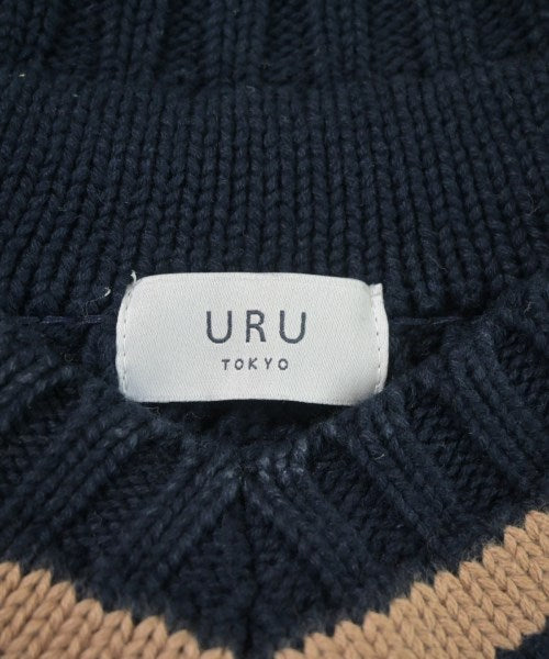 URU เสื้อกันหนาว