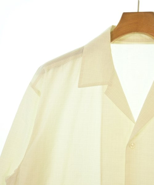 URU เสื้อลำลอง