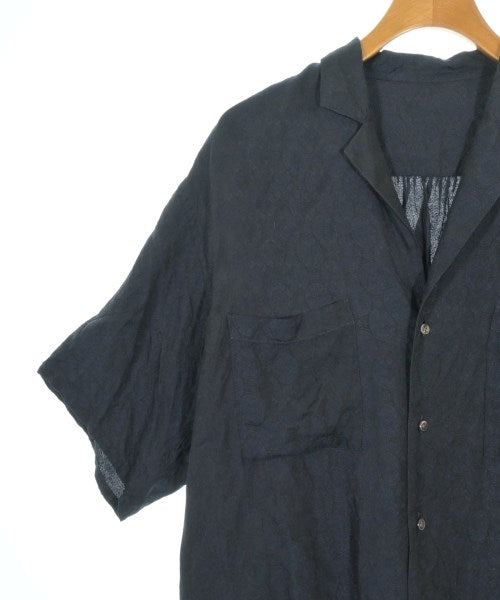 URU เสื้อลำลอง