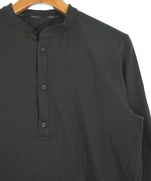 USUALIS เสื้อยืด/เสื้อท็อปส์