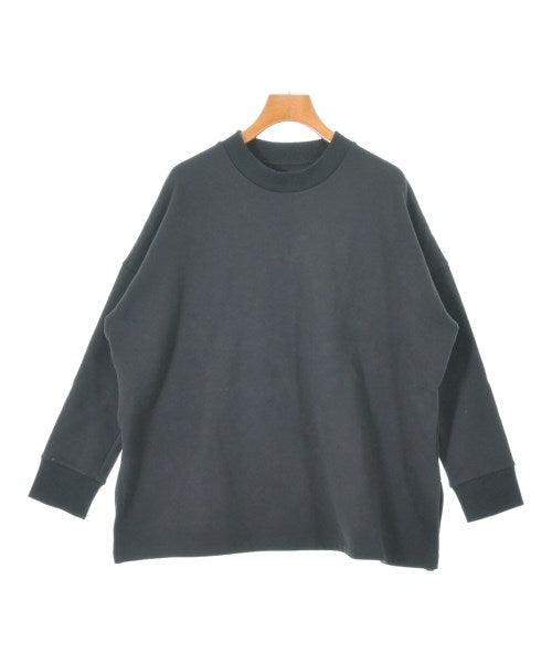 QUARTERLY เสื้อสเวตเตอร์