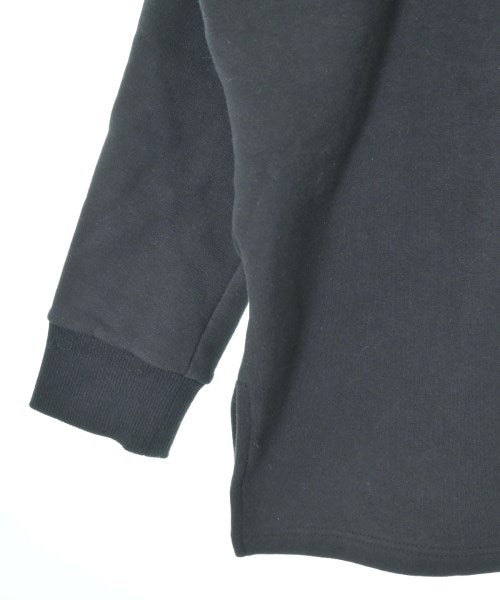 QUARTERLY เสื้อสเวตเตอร์