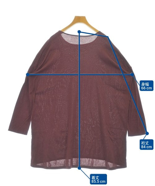 QUARTERLY เสื้อยืด/เสื้อท็อปส์