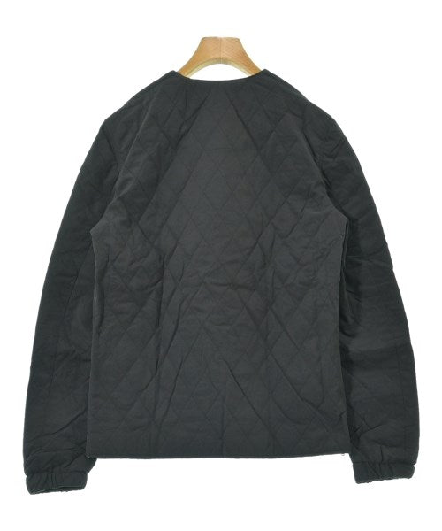 DRESSEDUNDRESSED เสื้อยืด/เสื้อท็อปส์