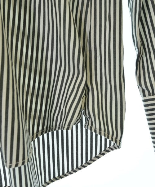 DRESSEDUNDRESSED เสื้อสตรี