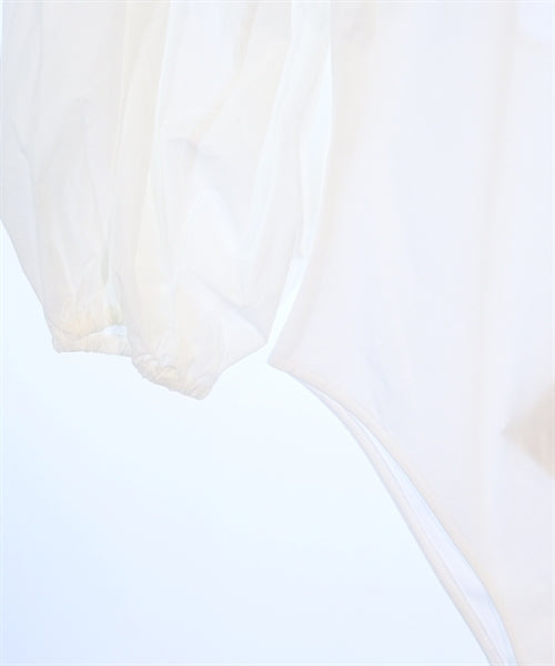 LEINWANDE เสื้อยืด/เสื้อท็อปส์