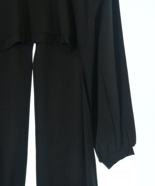 LEINWANDE เสื้อยืด/เสื้อท็อปส์