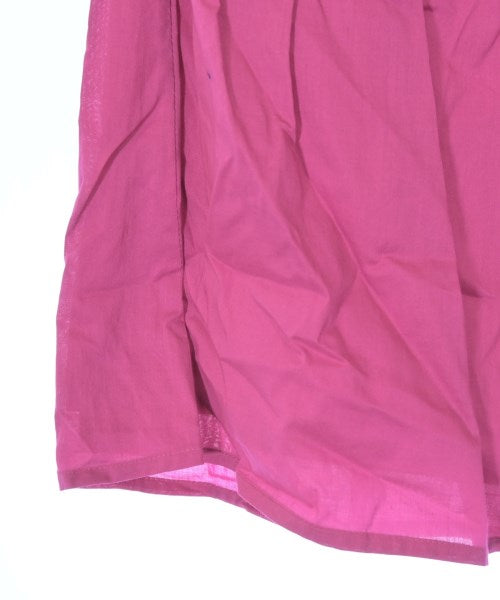 Merlette กระโปรงยาวถึงเข่า