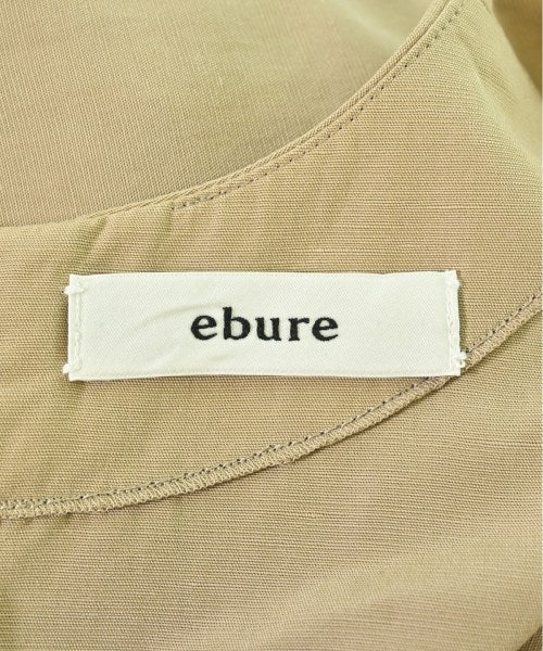 ebure เสื้อสตรี