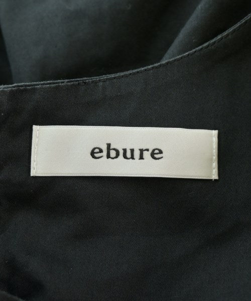 ebure เสื้อสตรี