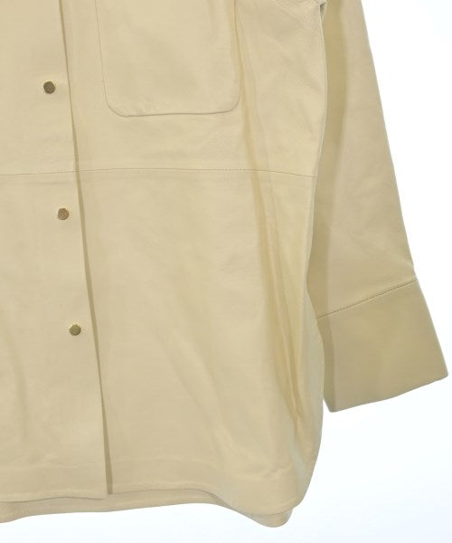 ebure เสื้อลำลอง