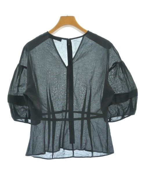ebure เสื้อสตรี