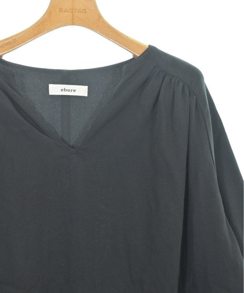 ebure เสื้อสตรี