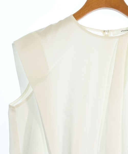 ebure เสื้อสตรี