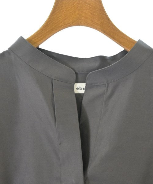 ebure เสื้อสตรี