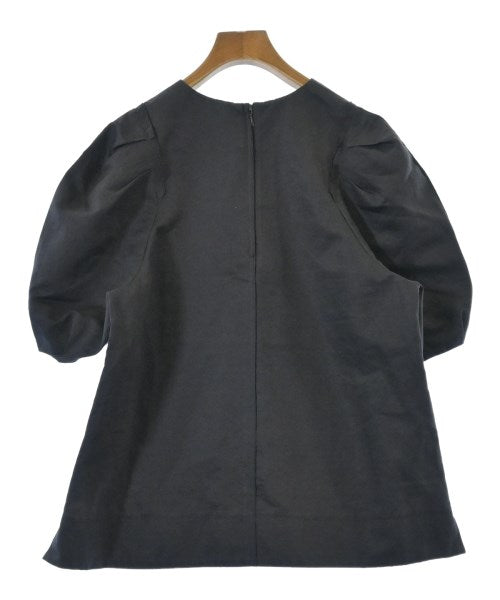 ebure เสื้อสตรี