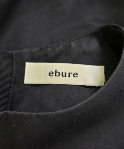 ebure เสื้อสตรี