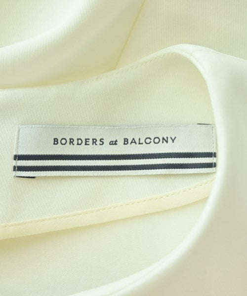 BORDERS at BALCONY เสื้อสตรี